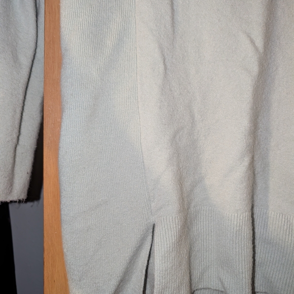 Banana Republic Soft Mint Pullover - Picture 3 of 6